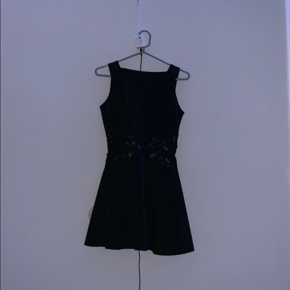 Dress - Picture 2 of 5